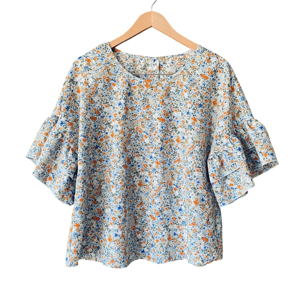 SHEIN Curve 0XL Floral Print‎ Flutter Sleeve Top Light Blue Orange